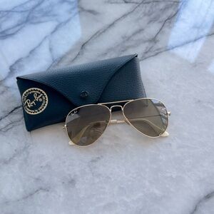 RAY BAN AVIATOR LARGE METAL SUNGLASSES STYLE RB3025 001/3K POLISHED GOLD